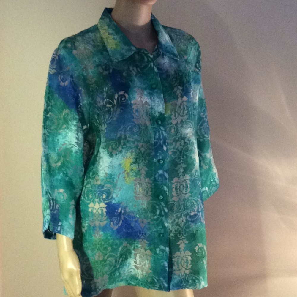 Burnout 3/4 Sleeve Button Down Blouse